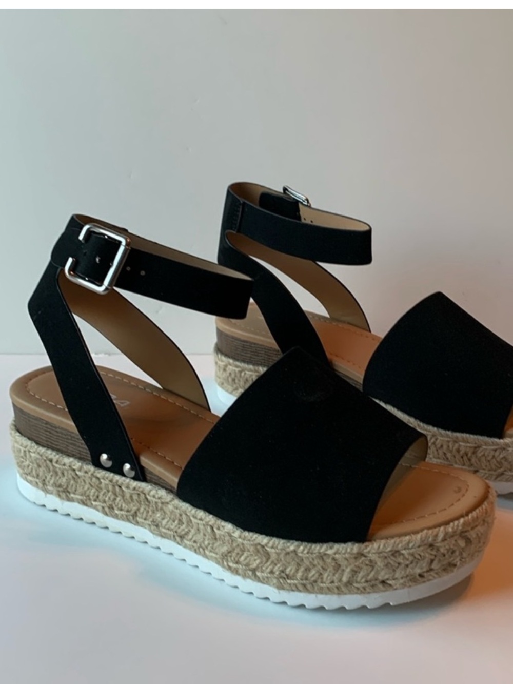 Women’s Sandals